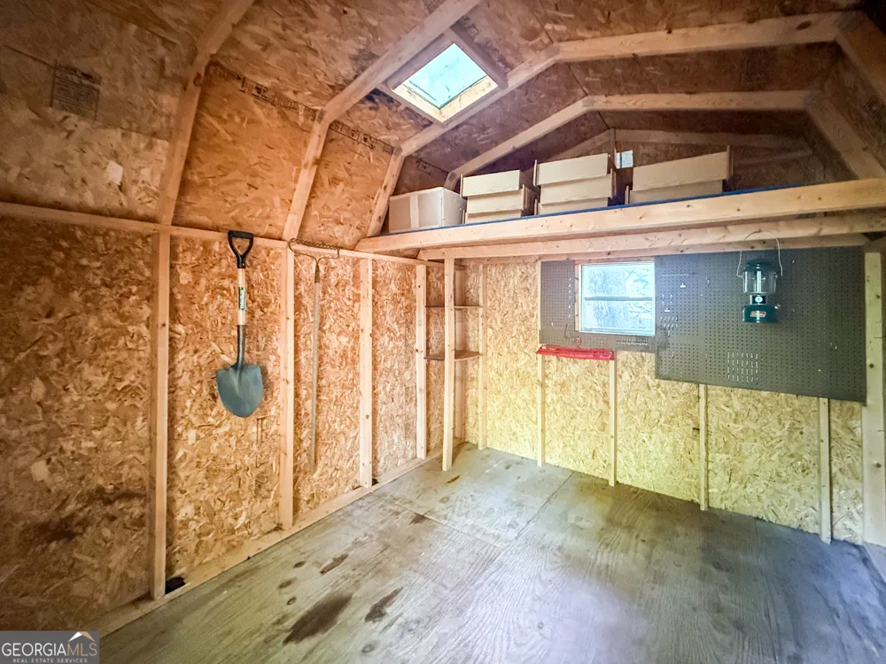152 Canyon PASS Cleveland, GA 30528