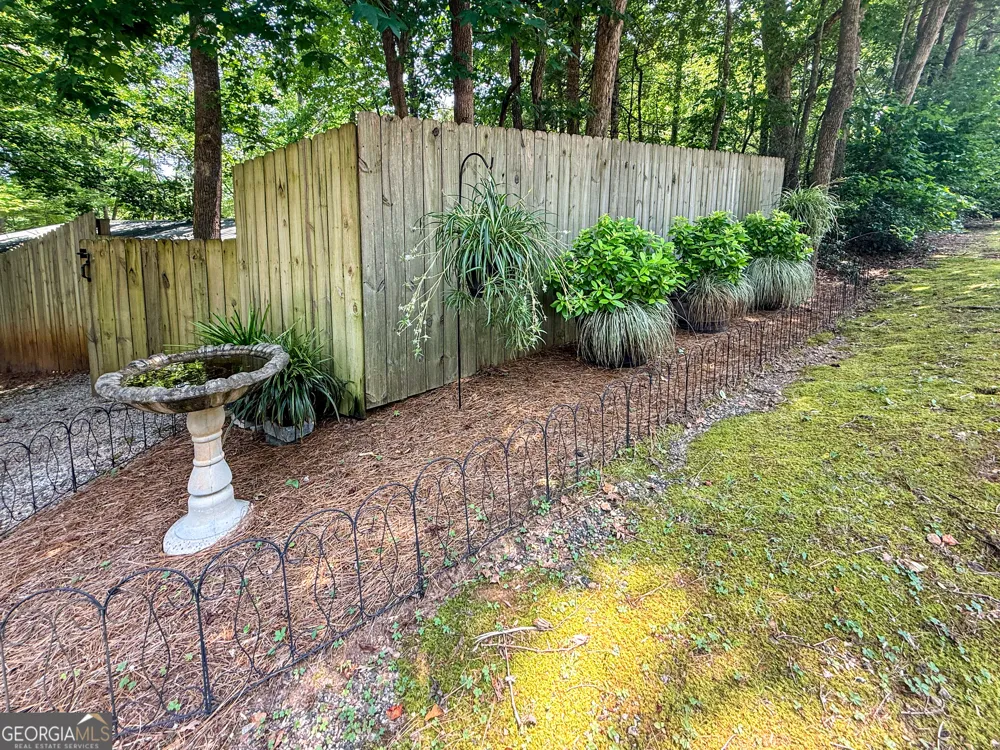 152 Canyon PASS Cleveland, GA 30528