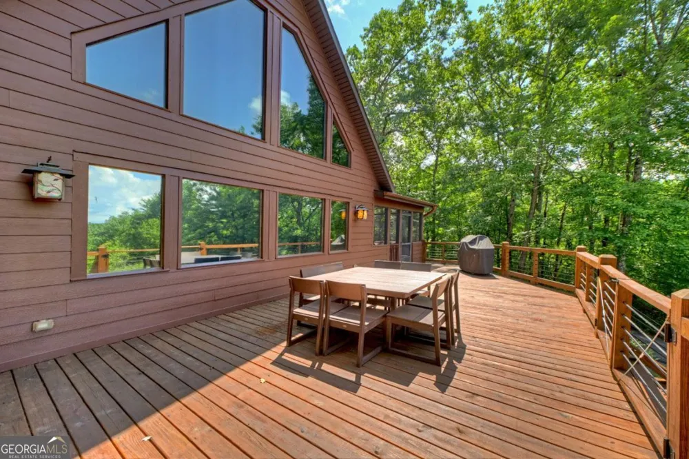 85 Squirrel Chase Morganton, GA 30560