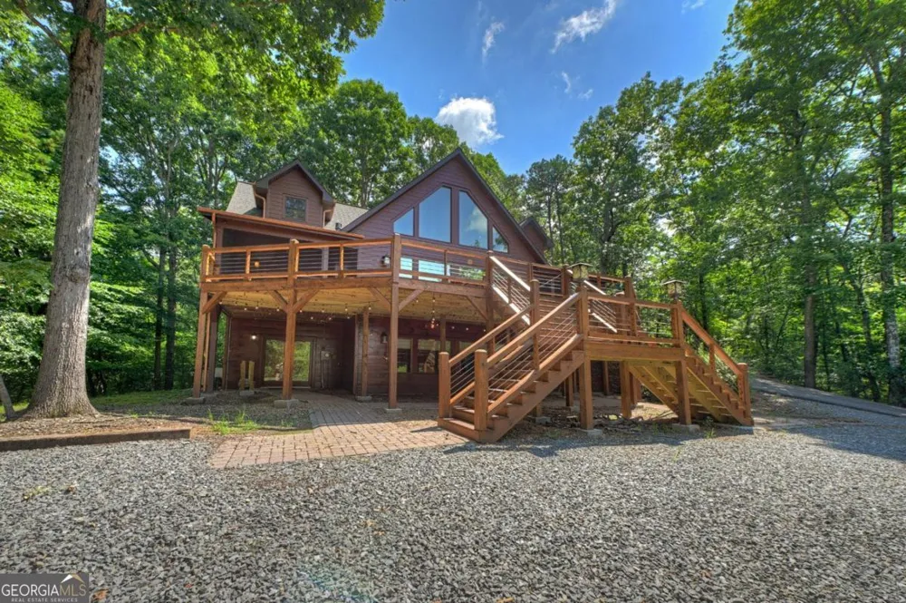 85 Squirrel Chase Morganton, GA 30560