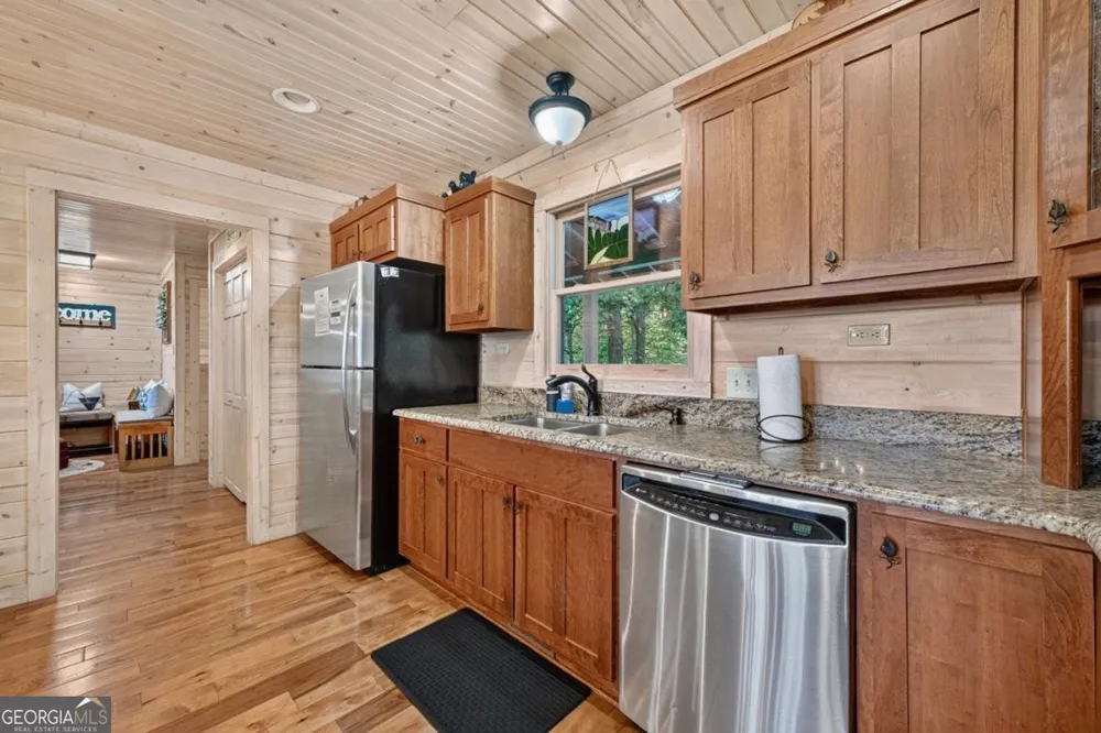 85 Squirrel Chase Morganton, GA 30560
