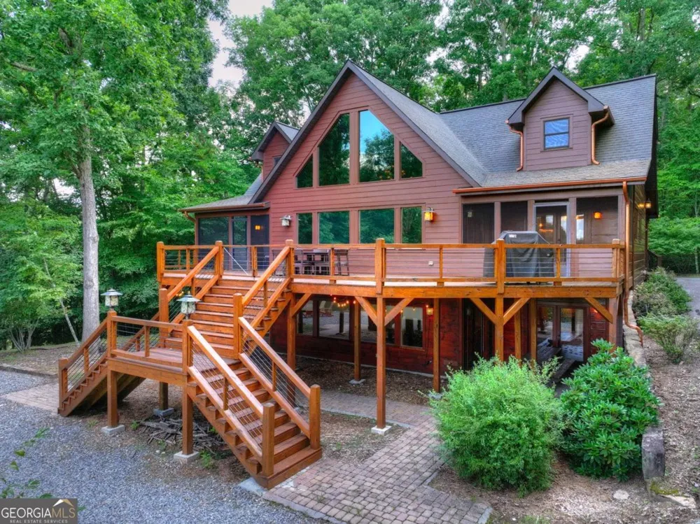 85 Squirrel Chase Morganton, GA 30560