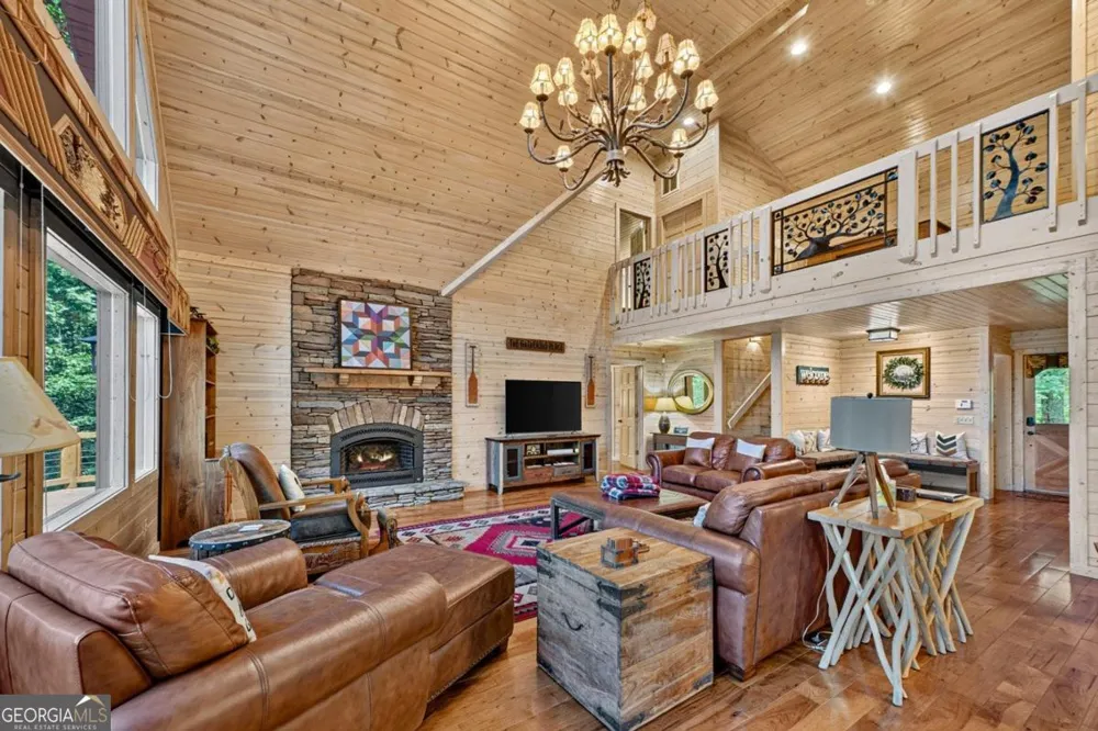 85 Squirrel Chase Morganton, GA 30560