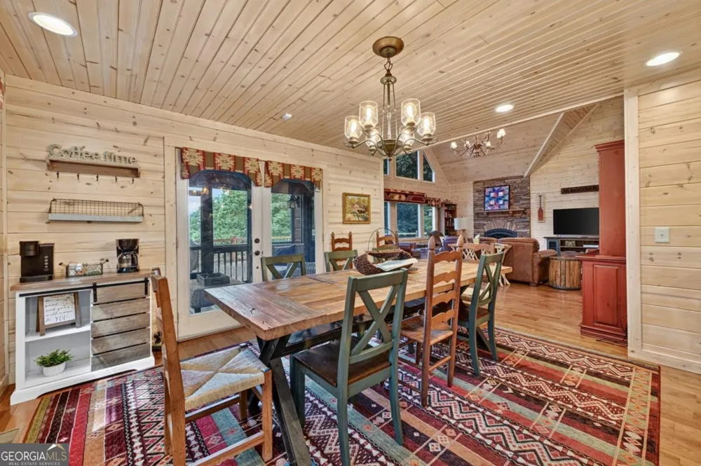 85 Squirrel Chase Morganton, GA 30560