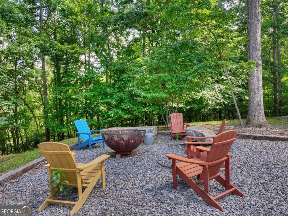 85 Squirrel Chase Morganton, GA 30560