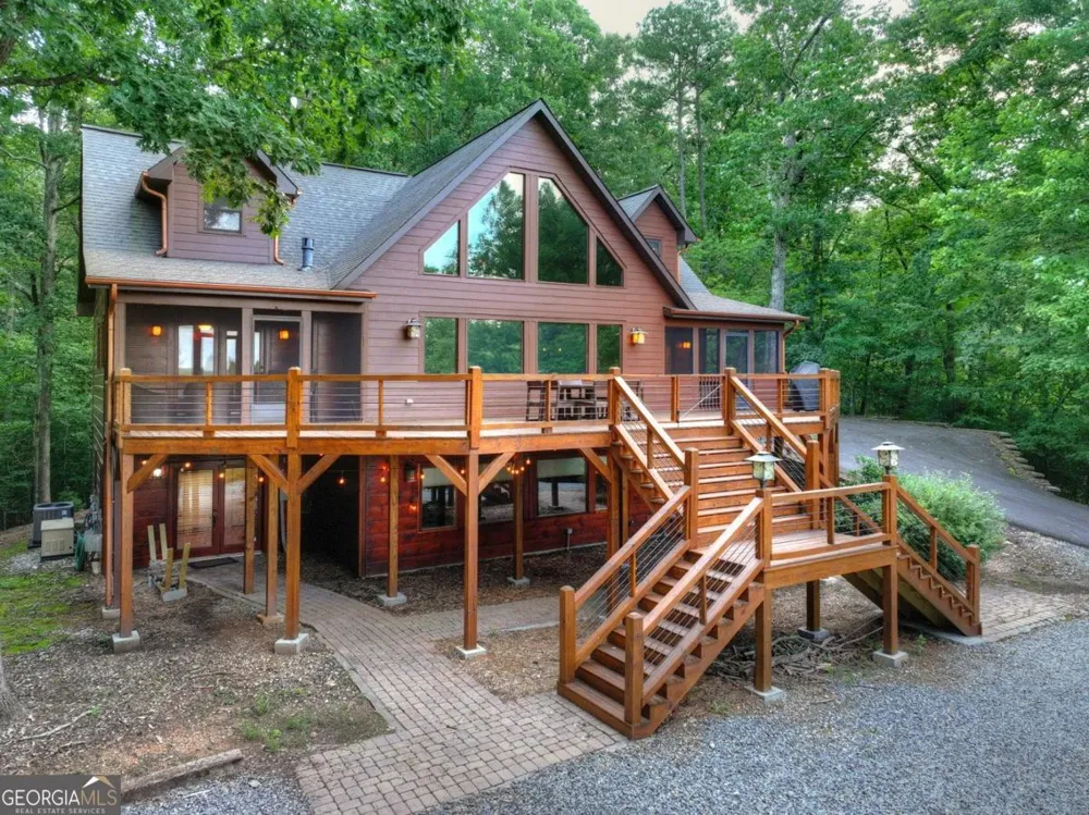 85 Squirrel Chase Morganton, GA 30560