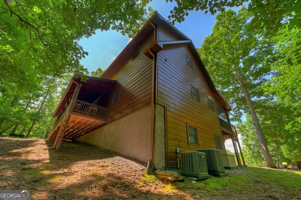 85 Squirrel Chase Morganton, GA 30560