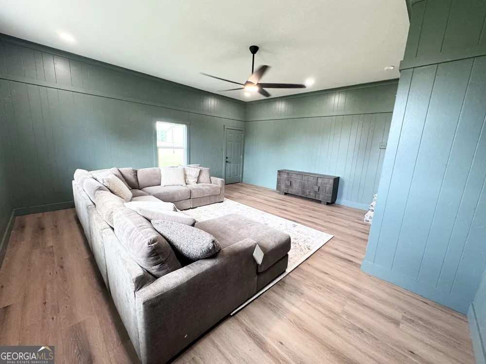 2808 Ga Highway 117 Cadwell, GA 31009