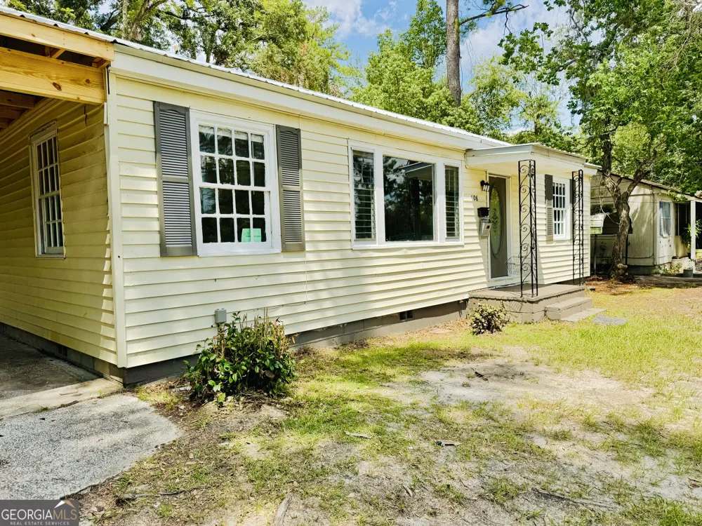 708 Lakeland AVE Valdosta, GA 31602