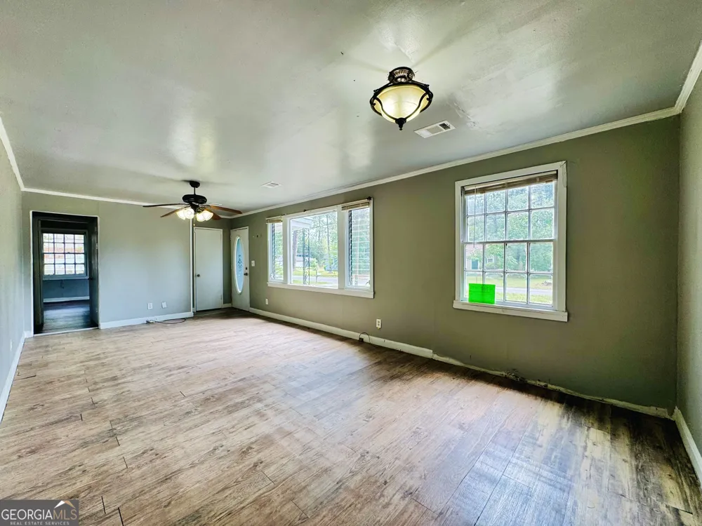 708 Lakeland AVE Valdosta, GA 31602