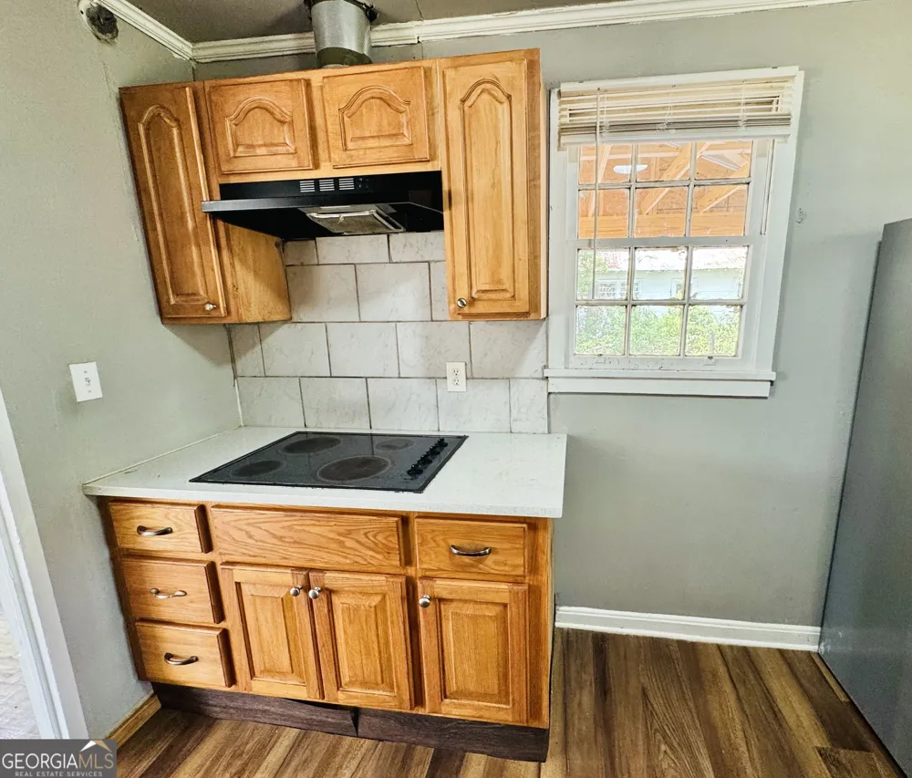 708 Lakeland AVE Valdosta, GA 31602
