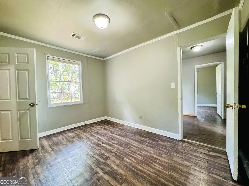 708 Lakeland AVE Valdosta, GA 31602