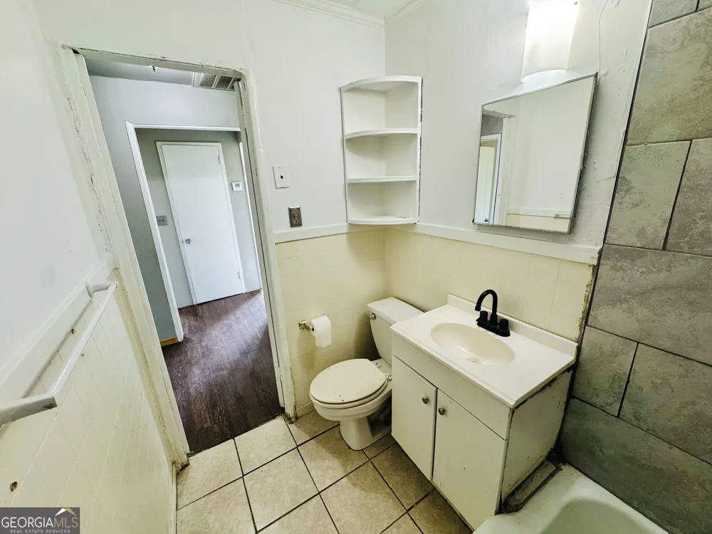 708 Lakeland AVE Valdosta, GA 31602