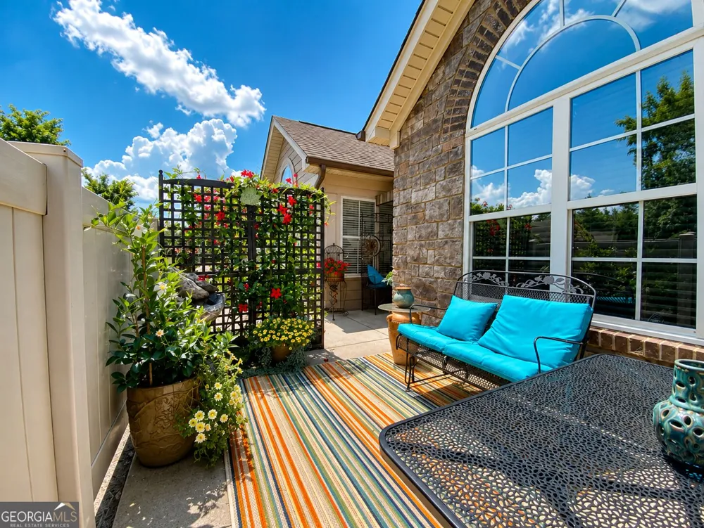 1663 Sedgefield DR Ooltewah, TN 37363