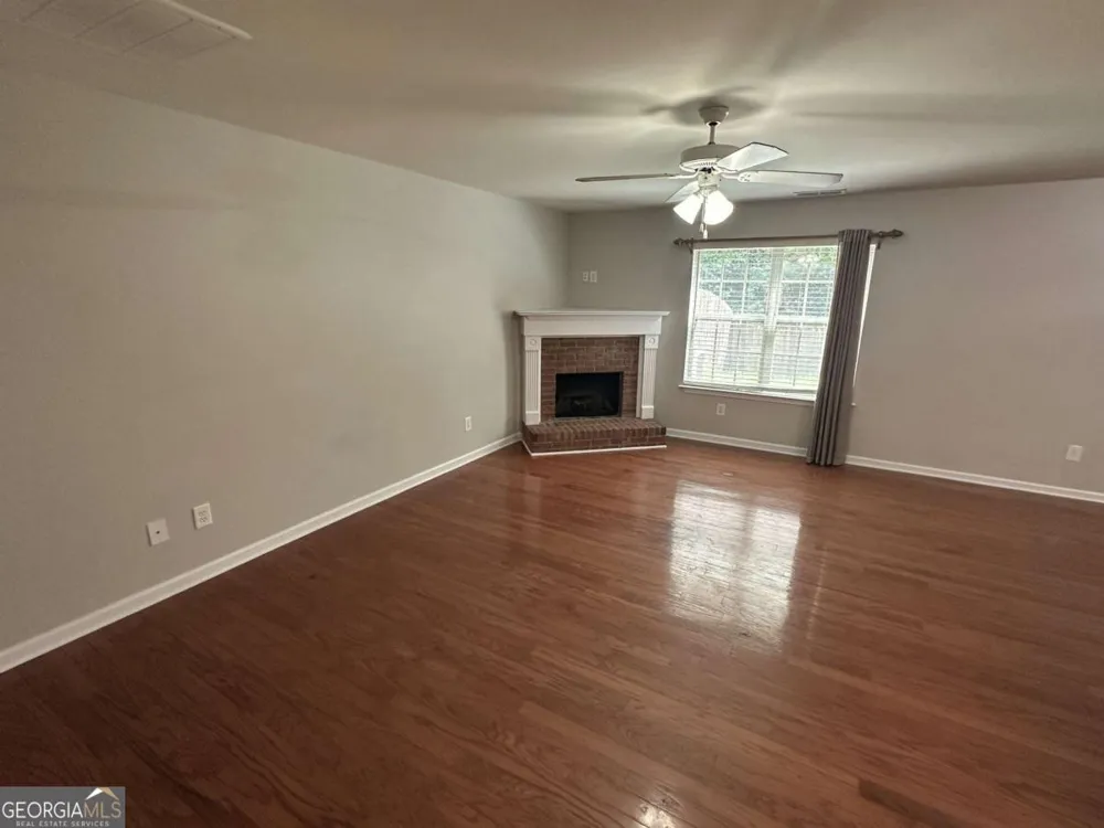 93 Princeton AVE Adairsville, GA 30103
