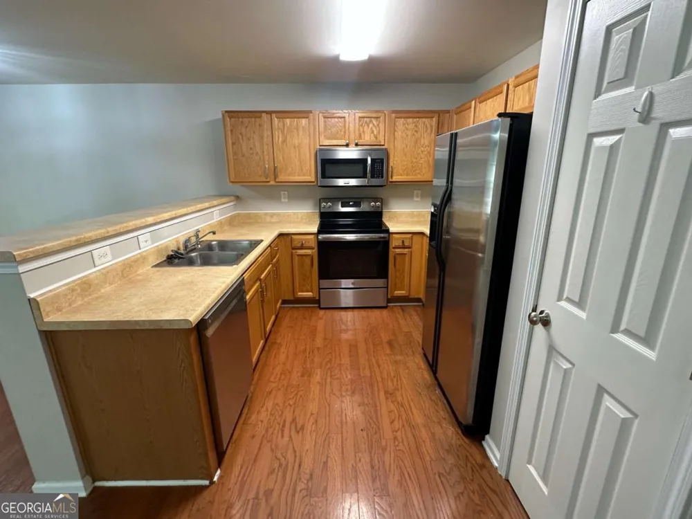 93 Princeton AVE Adairsville, GA 30103