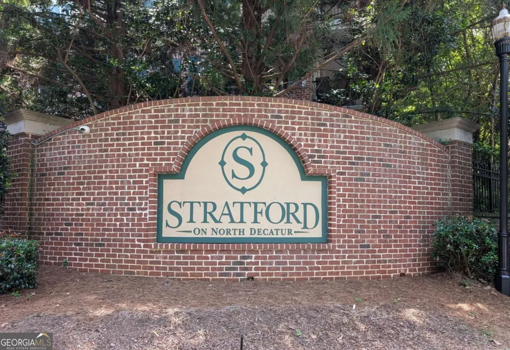 3106 Stratford CMNS Decatur, GA 30033