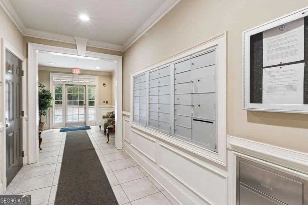 3106 Stratford CMNS Decatur, GA 30033