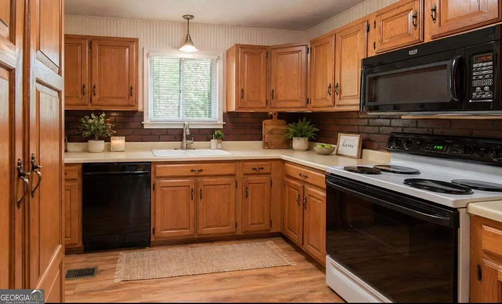 120 Allison TER Rossville, GA 30741