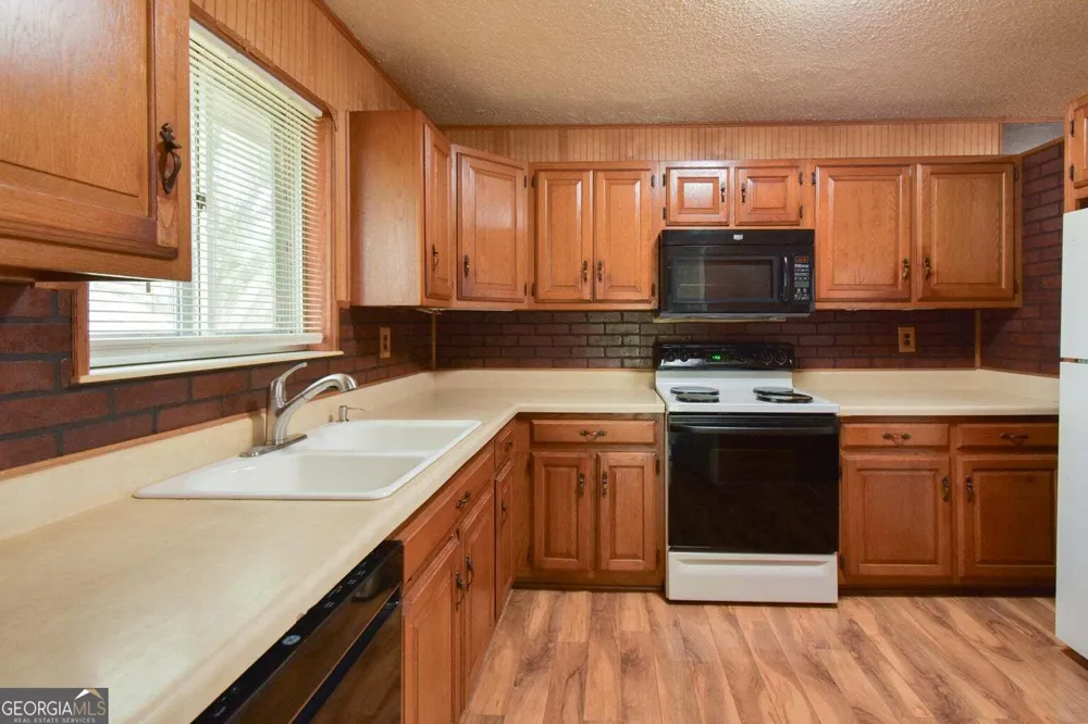 120 Allison TER Rossville, GA 30741