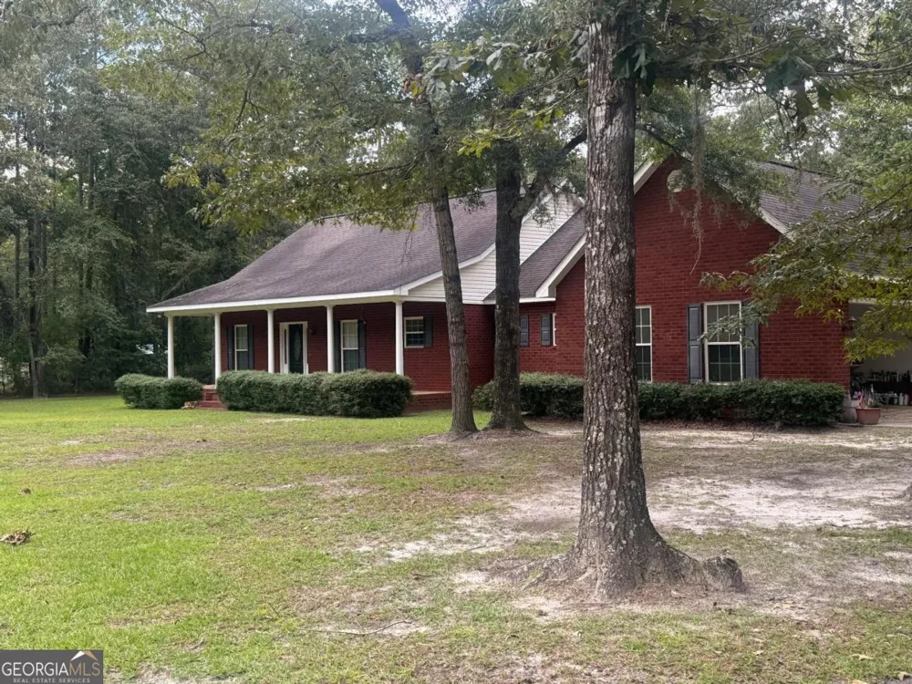 1797 Penholloway RD Jesup, GA 31546