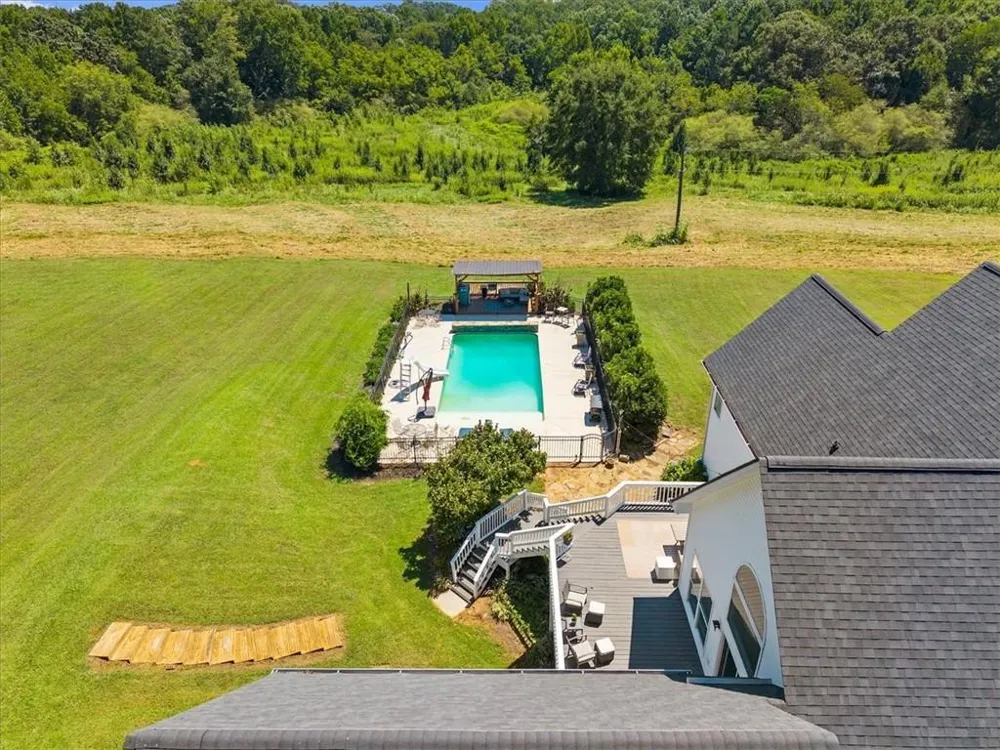 8135 Wallace Wood Road Gainesville, GA 30506