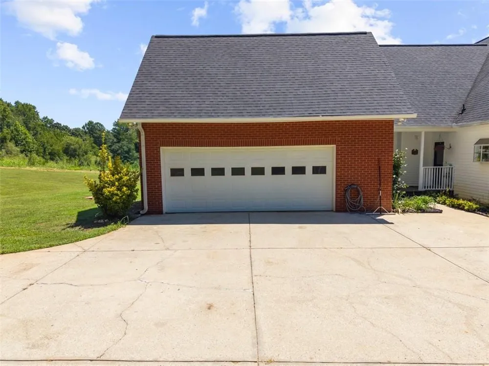 8135 Wallace Wood Road Gainesville, GA 30506