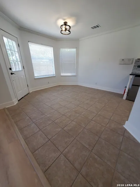 9427 Anderson Converse, TX 78109