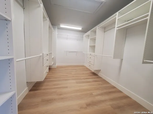 9427 Anderson Converse, TX 78109