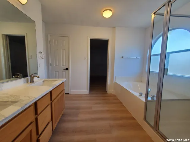 9427 Anderson Converse, TX 78109