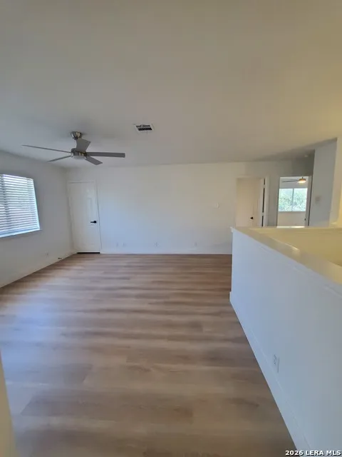 9427 Anderson Converse, TX 78109
