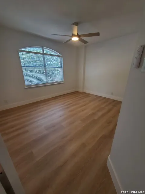 9427 Anderson Converse, TX 78109