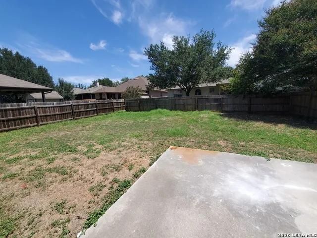 9427 Anderson Converse, TX 78109