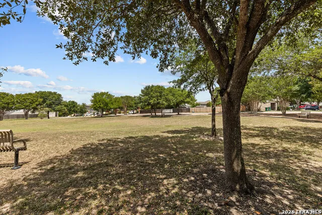 9427 Anderson Converse, TX 78109