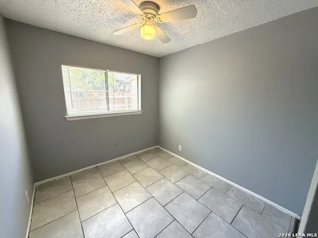 6704 Hickory Springs Dr San Antonio, TX 78249