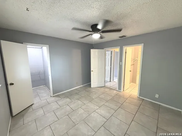 6704 Hickory Springs Dr San Antonio, TX 78249