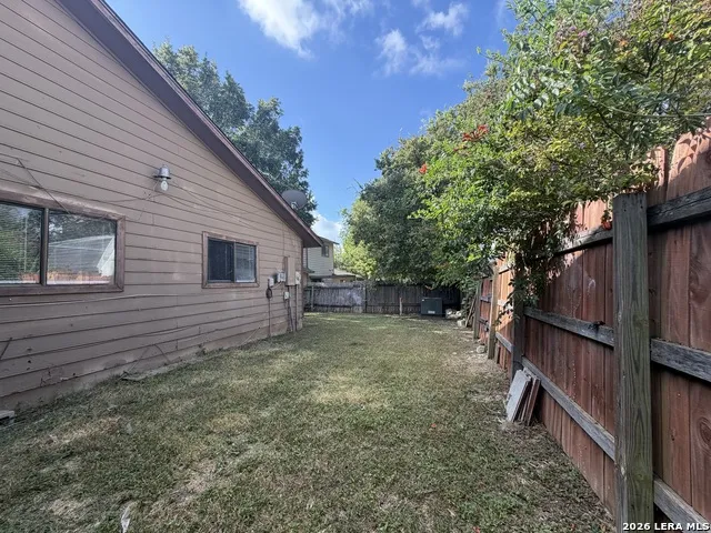6704 Hickory Springs Dr San Antonio, TX 78249
