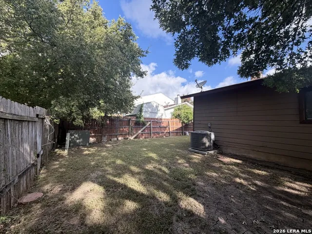 6704 Hickory Springs Dr San Antonio, TX 78249