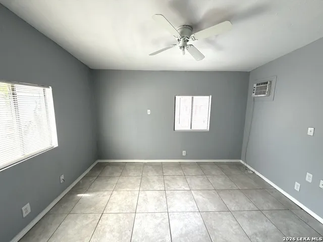 6704 Hickory Springs Dr San Antonio, TX 78249