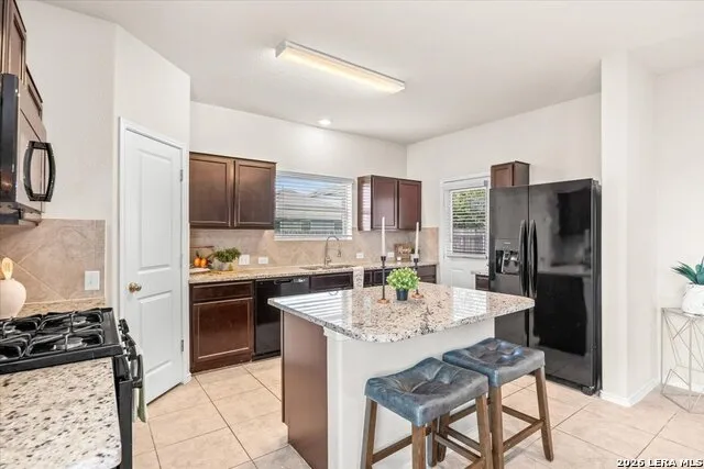 5700 BELL TOWER LN Austin, TX 78747