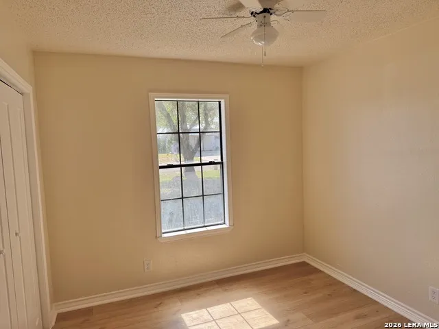512 S Park Karnes City, TX 78118