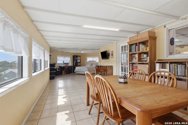 862 Indian Creek Loop Kerrville, TX 78028