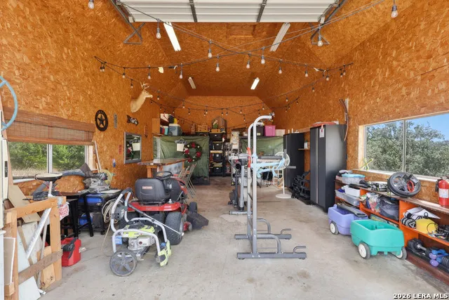862 Indian Creek Loop Kerrville, TX 78028