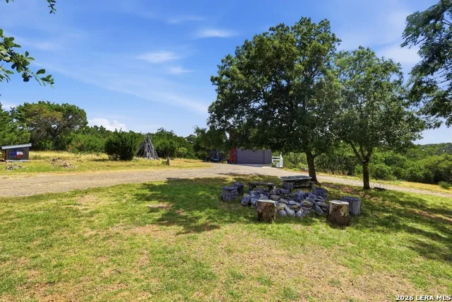 862 Indian Creek Loop Kerrville, TX 78028