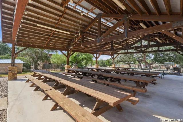 862 Indian Creek Loop Kerrville, TX 78028