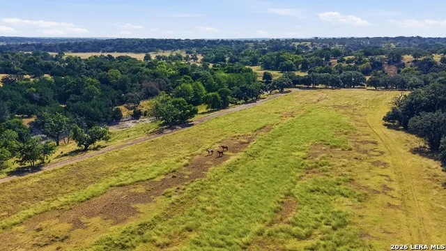 862 Indian Creek Loop Kerrville, TX 78028