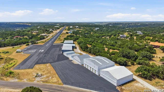 862 Indian Creek Loop Kerrville, TX 78028