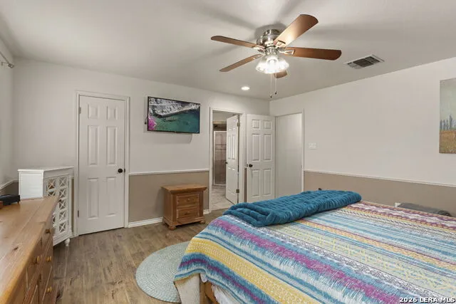 172 MEADOW LAKE DR Seguin, TX 78155