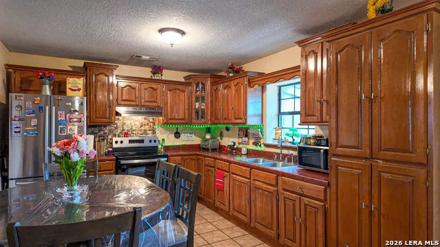 113 Calle Alegre Eagle Pass, TX 78852