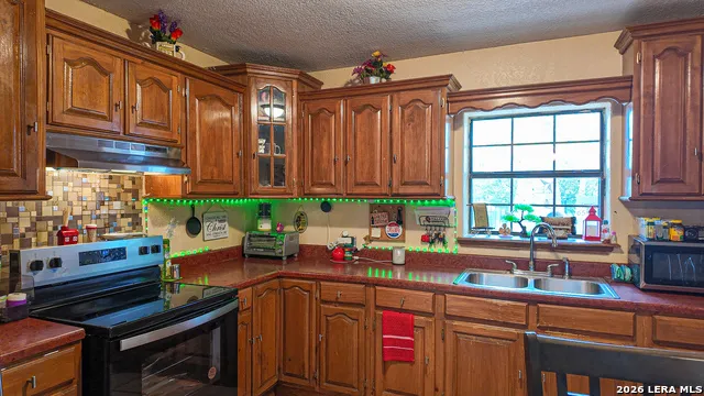 113 Calle Alegre Eagle Pass, TX 78852